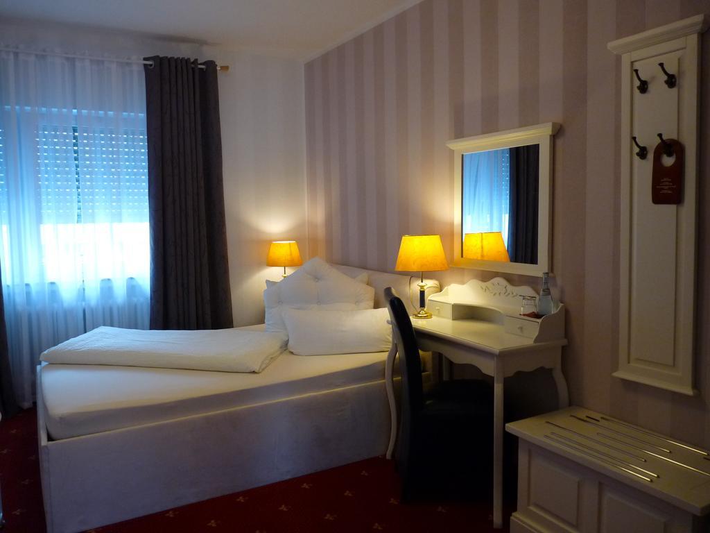 Hotel Geissler Stuttgart Habitación foto