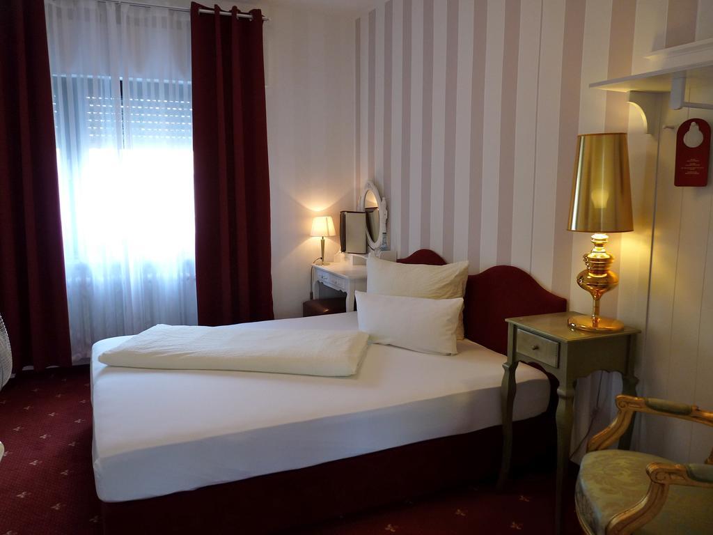 Hotel Geissler Stuttgart Habitación foto